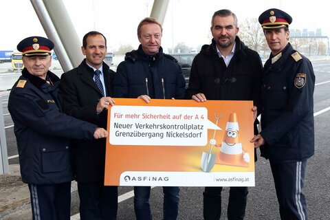Generalmajor Ernst Fischer, Christian Ebner (Geschäftsführer der ASFINAG), Landeshauptmannstellvertreter Johann Tschürtz, Landesrat Heinrich Dorner und Landespolizeidirektor Martin Huber