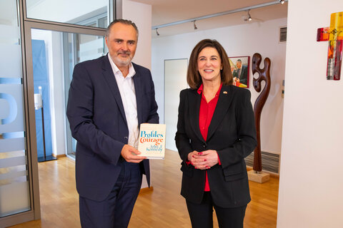 LH Hans Peter Doskozil und US-Botschafterin Victoria Reggie Kennedy