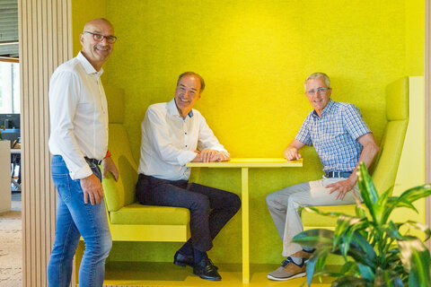 Bürgermeister Heinz Heidenreich, LR Dr. Leonhard Schneemann, Norbert Polatschek, MAM-Head of technical research and project leader