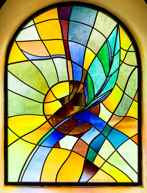 Fenstergestaltung Kirchenfenster Pfarrkirche Neudörfl