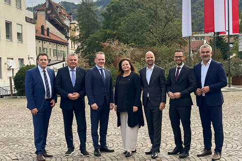 Landesrat Heinrich Dorner (rechts im Bild) nahm am Freitag in Bregenz an der Konferenz der Landesverkehrsreferenten teil.