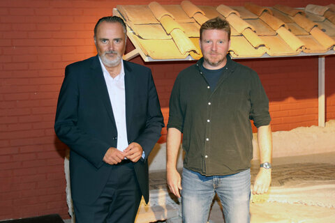 andeshauptmann Hans Peter Doskozil mit Nikolaus Franz, Leiter der in der Abteilung 7 angesiedelten Arbeitsgruppe "Archäologie Burgenland", bei der Präsentation der Flagship-Projekte des Masterplans Archäologie