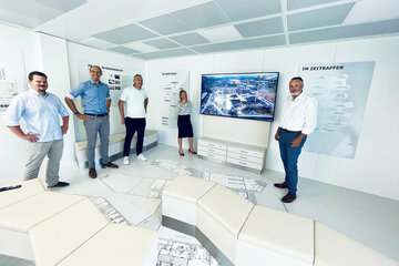 Thomas Horvath (Projektteam Neubau), Josef Strohmaier (Leiter Projektteam Neubau, KRAGES), Christian Hofstädter (Leiter Projektteam Neubau, LIB), Barbara Schober-Halper (Projektleiterin Besucherzentrum), LH Hans Peter Doskozil