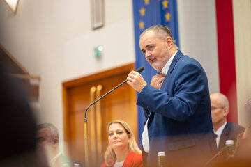 Landeshauptmann Hans Peter Doskozil bei seiner Budgetrede