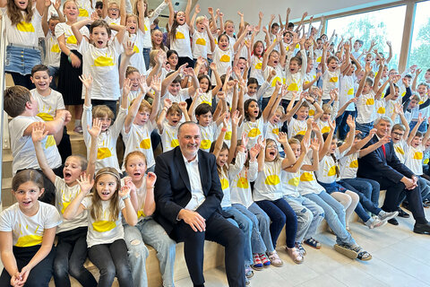 Landeshauptmann Hans Peter Doskozil bei der Eröffnung des Schulcampus Güssing