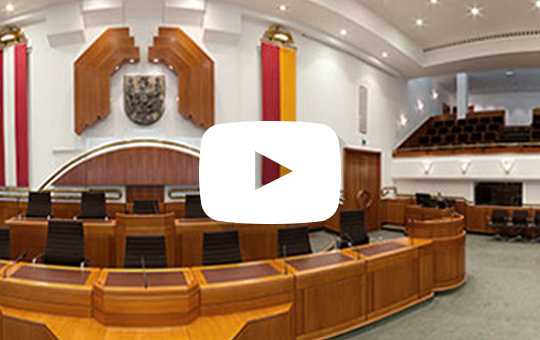 Land & Politik Land & Politik