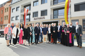 In Jennersdorf wurde am Freitag das generalsanierte Rathaus offiziell seiner Bestimmung übergeben.
