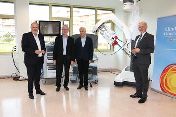 Landeshauptmann Hans Peter Doskozil, Primarius Dr. Gottfried Pfleger, Univ.-Prof. Dr. Stephan Kriwanek, medizinischer Geschäftsführer der Gesundheit und Burgenland Mag. Franz Öller, kaufmännischer Geschäftsführer der Gesundheit Burgenland.