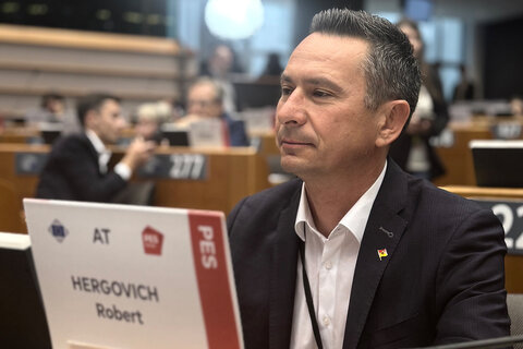 Landtagsabgeordneter Robert Hergovich, Vertreter des Burgenlandes im Europäischen Ausschuss der Regionen (AdR), bei der AdR-Plenartagung.