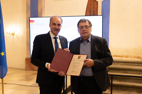 Landesrat Leonhard Schneemann mit Mag. Dr. Gerhard Baumgartner