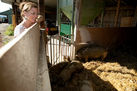 Landeshauptmann-Stellvertreterin Anja Haider-Wallner besuchte den Biohof Koch in Markt Allhau.