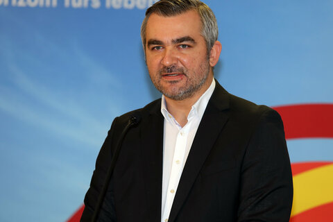 Landesrat Heinrich Dorner bei der Pressekonferenz