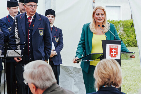 Landesrätin Mag.a (FH) Daniela Winkler bei ihrer Festrede in Frauenkirchen.