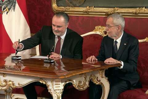 Offizielle Angelobung in der Hofburg