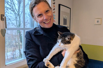 LH-Stv.in Anja Haider-Wallner und Katze Lilly.