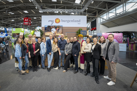 Das burgenländische Messeteam vor Ort auf der f.re.e München, Bayerns größter Reise- und Freizeitmesse.