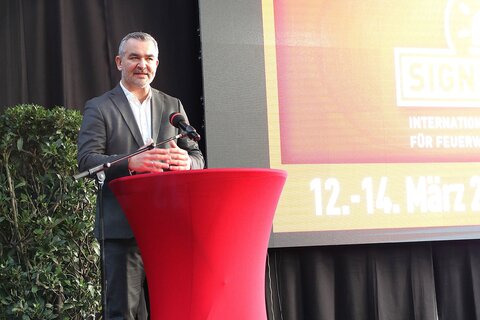 Landesrat Heinrich Dorner bei der Eröffnung der Signal112 in Oberwart.