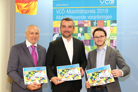 Gaben Startschuss zum „VCÖ-Mobilitätspreis Burgenland 2019“: v.l.: Ing. Gottfried Öhler, ÖBB – Leiter Technik RM OST, LR Mag. Heinrich Dorner, Markus Gansterer, VCÖ
