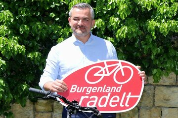 Landesrat Heinrich Dorner ist stolz über den neuen Teilnehmerrekord bei "Burgenland radelt".