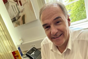 Landesrat Dr. Leonhard Schneemann und das Land Burgenland bringen das Service der ID Austria direkt auf die Inform.