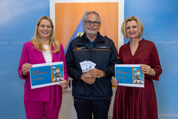 Bildungslandesrätin Daniela Winkler präsentiert die neue Initiative Allein unterwegs aber sicher