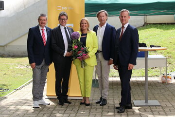 Direktor Wilfried Lercher, Bildungsminister Martin Polaschek, Bildungslandesrätin Daniela Winkler, Bürgermeister Kurt Maczek und Gerald Beck (Geschäftsführung BIG).