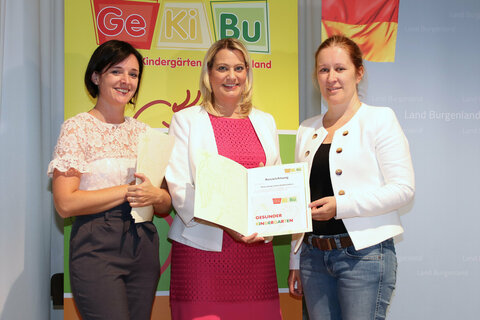 Landesrätin Daniela Winkler mit Kindergarten Holzschlag-Unterkohlstätten