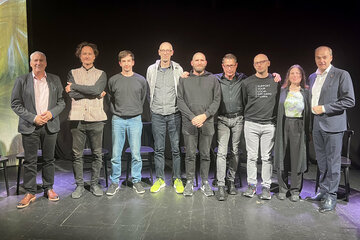 Landesrat Dr. Leonhard Schneemann eröffnete die Vernissage und Ausstellung „7 x Digital“ im Offenen Haus in Oberwart