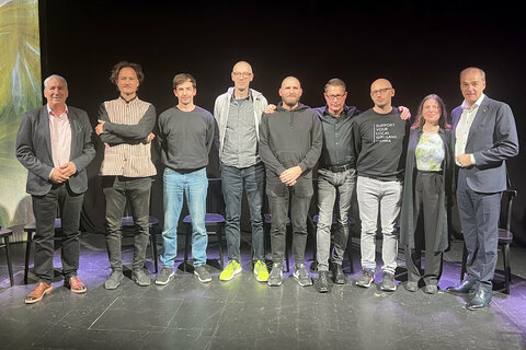 Landesrat Dr. Leonhard Schneemann eröffnete die Vernissage und Ausstellung „7 x Digital“ im Offenen Haus in Oberwart