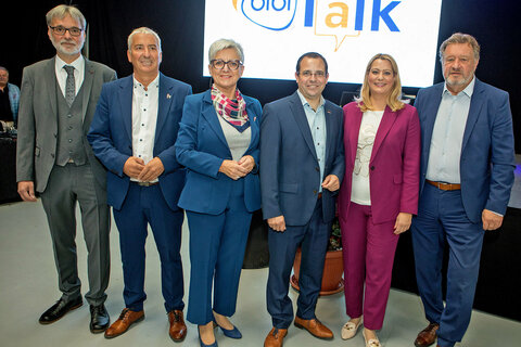 Messe Burgenland-Geschäftsführer Markus Tuider, Oberwarts Vizebürgermeister Michael Leitgeb, Landtagsabgeordnete Doris Prohaska, Wirtschaftskammer Burgenland-Präsident Andreas Wirth, Bildungslandesrätin Mag.a (FH) Daniela Winkler und Bildungsdirektor Hofrat Oberschulrat Alfred Lehner, BEd, MA (v.l.).