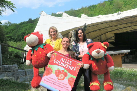 andesrätin Mag.a Astrid Eisenkopf und Landesrätin Mag.a (FH) Daniela Winkler mit Juliane Bogner, Bogner Veranstaltung GmbH