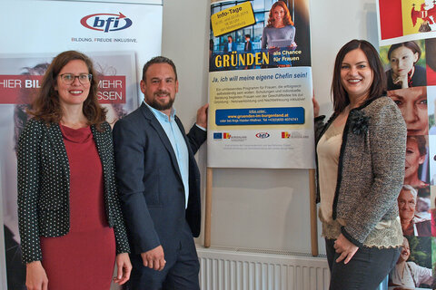 Projektleiterin Anja Haider-Wallner, Stv. Geschäftsführer Bfi Burgenland René Höfer, Landesrätin Mag.a Astrid Eisenkopf