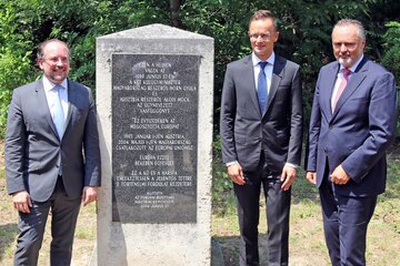 Treffen am Grenzstein zum Fall des Eisernen Vorhangs