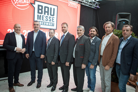 Oberwarts Bürgermeister Georg Rosner, Wohnbau-Landesrat Mag. Heinrich Dorner, Burgenlands Wirtschaftskammer-Präsident Andreas Wirth, Mitglied des Europäischen Parlaments, Mag. Christian Sagartz, BA, 2. Landtagspräsident Walter Temmel, Oberschützens Bürgermeister, Landtagsabgeordneter Hans Unger, Pinkafelds Bürgermeister, 3. Landtagspräsident Mag. Kurt Maczek und Nationalrat Mag. Christian Drobits (v.l.) nach der Eröffnung der 32. Baumesse Oberwart.