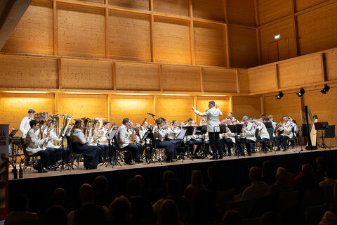 Die Militärmusik Burgenland unter der Leitung von Militärkapellmeister Oberst Johann Kausz gab im Lisztzentrum Raiding ein Galakonzert zum 60-jährigen Gründungsjubiläum des Burgenländischen Blasmusikverbandes.