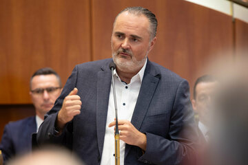 Landeshauptmann Hans Peter Doskozil bei der Budgetrede im November 2023.