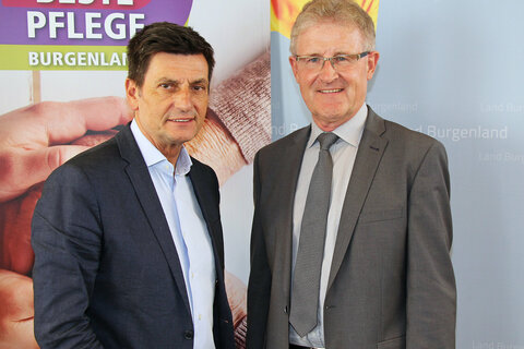 Landesrat Christian Illedits wurde von Bezirkshauptmann WHR Dr. Helmut Nemeth in der Bezirkshauptmannschaft Oberwart herzlich willkommen geheißen