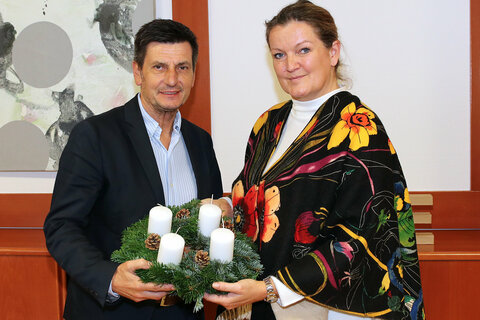 LR Christian Illedits und ÖJAB-Geschäftsführerin Dr.in Monika Schüssler