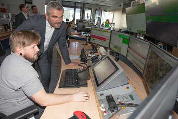 LR Dorner besucht die LSZ