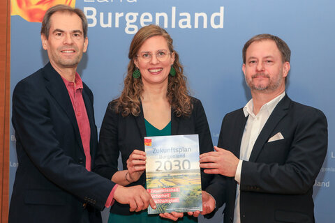 Landeshauptmann-Stellvertreterin Anja Haider-Wallner informierte mit den Klubobleuten Roland Fürst und Wolfgang Spitzmüller über Gesetzesinitiativen zum beschleunigten Ausbau erneuerbarer Energien