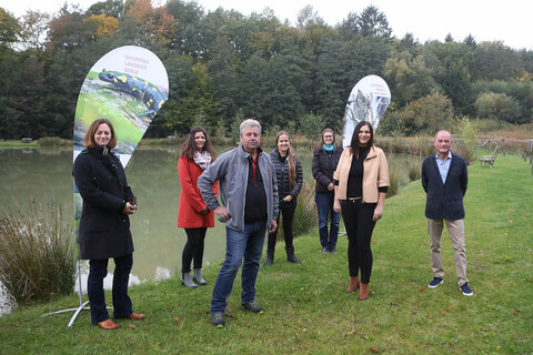 Mag.a Marlene Hrabanek-Bunyai, MA, Bakk.techn. (Naturpark Rosalia-Kogelberg), Katharina Schabl, BSc, MSc (Naturpark Landseer Berge und Naturpark Geschriebenstein-Irrotkö), Obmann Ernst Kollarits (Fischerfreunde Kaisersdorf), Cornelia Mähr, MSc (Naturpark in der Weinidylle und Naturpark Raab-Örseg-Goricko), DI Thomas Böhm, MBA (Regionalmanagement Burgenland), Mag.a Andrea Grabenhofer (Naturpark Neusiedler See - Leithagebirge) und Bürgermeister Horst Egresich