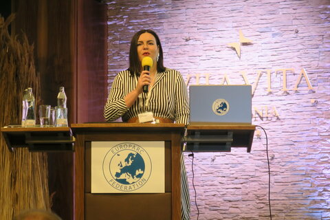 Landeshauptmann-Stv. Mag.a Astrid Eisenkopf bei ihrer Begrüßung im Vila Vita Pannonia in Pamhagen.