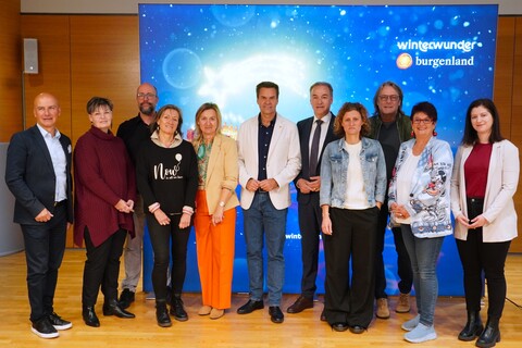 Heuer neu: PODO on Ice – Eiszauber am Neusiedler See: Burgenland Tourismus-Geschäftsführer Didi Tunkel, Rene Lentsch (GF Podersdorf Tourismus)und Landesrat Leonhard Schneemann  stellten das neue Winterhighlight in Podersdorf vor.