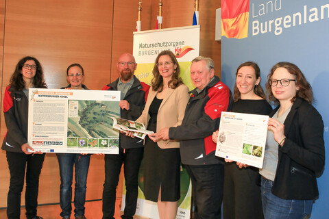 die Naturschutzorgane Karin Heinschink, Eva Carmann und Roman Korntheuer, Landeshauptmann-Stellvertreterin Anja Haider-Wallner, Hermann Frühstück, Landesleiter Naturschutzorgane Burgenland, Katharina Sandler, plan+land, Technisches Büro für Landschaftsplanung, und Kristina Plenk, Geschäftsführerin VBNO