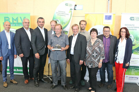 Am 23. Mai 2019 wurden in Anwesenheit zahlreicher Fest- und Ehrengäste, mit Landesrat Heinrich Dorner, Obmann Bgm. Mag. Markus Szelinger und Geschäftsführer Johann Janisch an der Spitze, in der Neuen Mittelschule Kloster in Neusiedl am See die „Goldenen Mistkäfer“ für besondere Leistungen im Bereich der burgenländischen Abfallwirtschaft verliehen