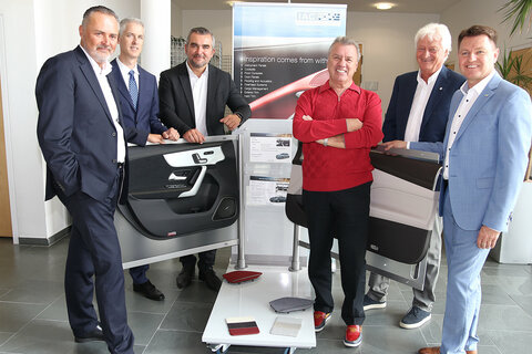 V.l.: LH Hans Peter Doskozil, David Pescoe, Chief Technical Officer, IAC International, LR Heinrich Dorner, Manfred Gingl, CEO, IAC International, Manfred Wesonig, IAC Neutal-Koordinator, Bgm. Erich Trummer