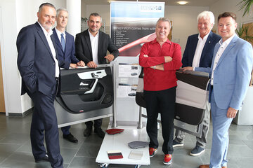 V.l.: LH Hans Peter Doskozil, David Pescoe, Chief Technical Officer, IAC International, LR Heinrich Dorner, Manfred Gingl, CEO, IAC International, Manfred Wesonig, IAC Neutal-Koordinator, Bgm. Erich Trummer
