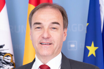 Portrait LR Schneemann