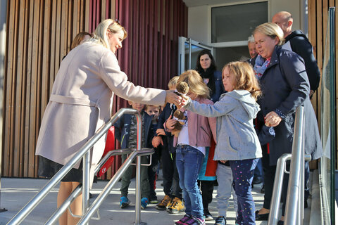 Bildungslandesrätin Daniela Winkler zu Besuch im Antauer Kindergarten.
