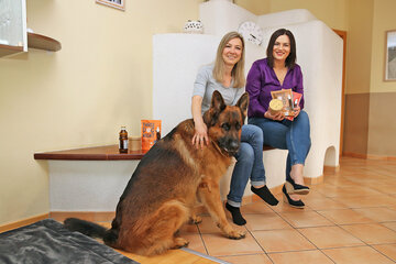 LH-Stv.in Astrid Eisenkopf besuchte Sabrina Torda, die sich mit drei Unternehmen selbständig gemacht hat